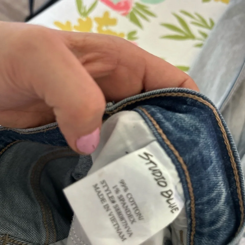Studio Blue Size 30 Super Stretchy Distressed Denim